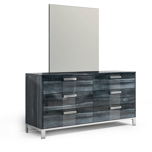 Delia Mirror