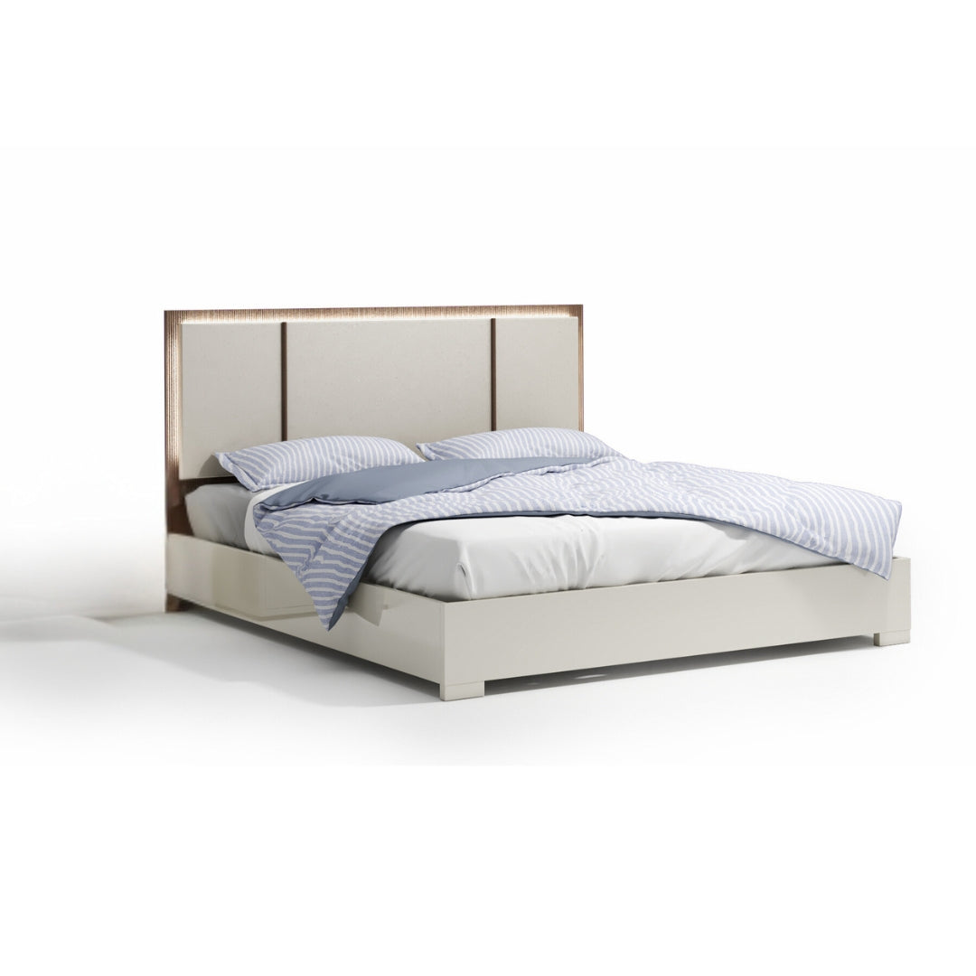Livia Bed