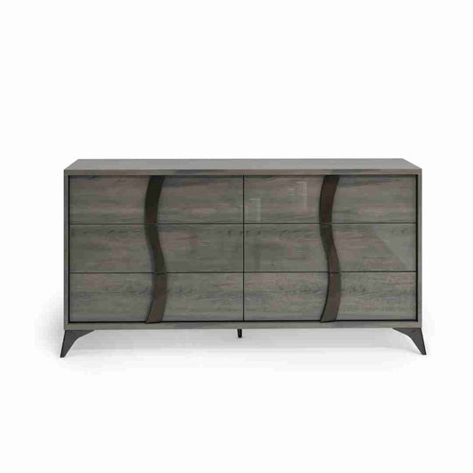 Zoe Dresser